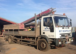 MT Roofing & Scaffolding Vehicles